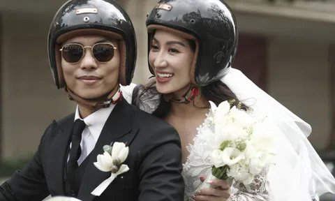 Phan Hiển rước cô dâu Khánh Thi bằng dàn xe máy cực chất