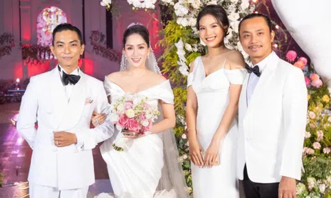 Phan Hiển bật khóc trong lễ cưới Khánh Thi: Tôi sợ mời đám cưới không ai đi