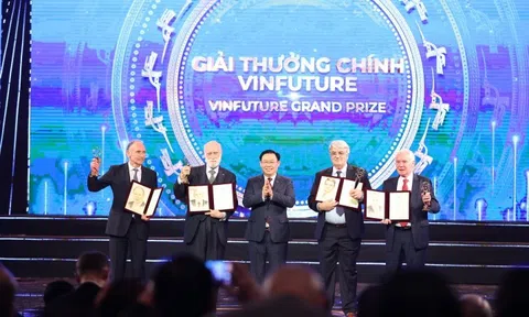 5 nhà khoa học phát minh công nghệ mạng toàn cầu đoạt giải VinFuture 3 triệu USD