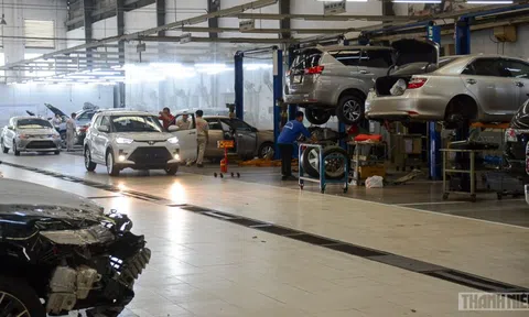 Lo ‘rớt’ đăng kiểm, ô tô ‘độ’ đổ xô ra garage tháo gỡ phụ kiện nâng cấp
