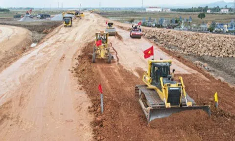 Đồng loạt khởi công 12 dự án thành phần cao tốc Bắc - Nam giai đoạn 2