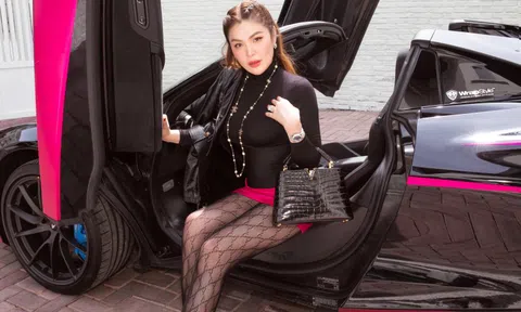 Hoa hậu Phương Lê tậu siêu xe 28 tỉ đồng đón Giáng sinh