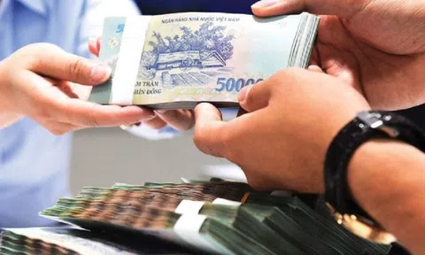 Thưởng Tết 2023: Người nhận cả tỷ, người được trăm nghìn