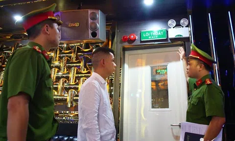 Hà Nội tạm dừng hoạt động hơn 1.000 cơ sở karaoke và bar