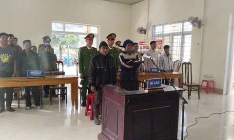 Buồn với hoàn cảnh nghèo khó của 2 vợ chồng phạm tội hủy hoại rừng