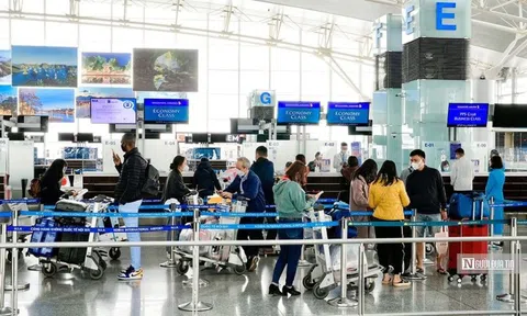 Tăng cường phòng chống buôn lậu, hàng giả qua đường hàng không dịp Tết