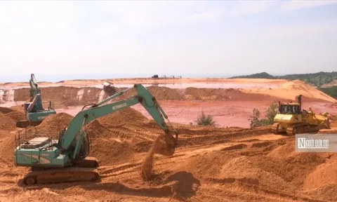 Hà Nội sẽ tổ chức đấu giá khai thác 6 mỏ cát để chống "cát tặc"