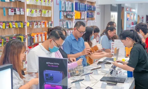 Áp lực ngầm khi nhập bán iPhone 14