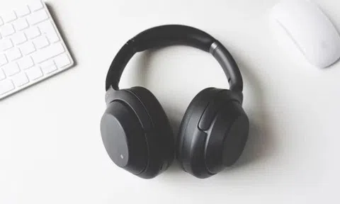 Những chiếc tai nghe tệ nhất