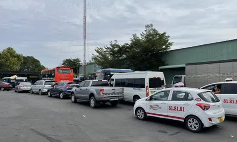 BR-VT: Lượng xe đăng kiểm quá tải, các trung tâm tăng ca phục vụ