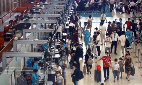 Nhiều đường bay Tết đến và đi từ TP HCM đã hết sạch vé