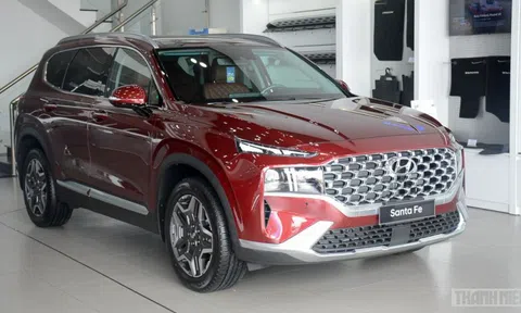 Hết thời ‘bia kèm lạc’, đại lý quay đầu giảm giá sâu cho Hyundai Santa Fe
