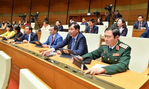 Quốc hội thông qua Luật Khám bệnh, chữa bệnh sửa đổi với tỉ lệ 77,82%