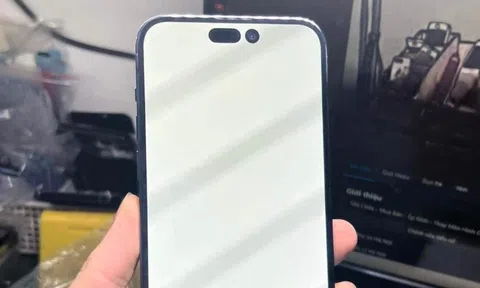 iPhone 14 Pro Max tại Việt Nam bắt đầu xuất hiện lỗi sọc màn hình