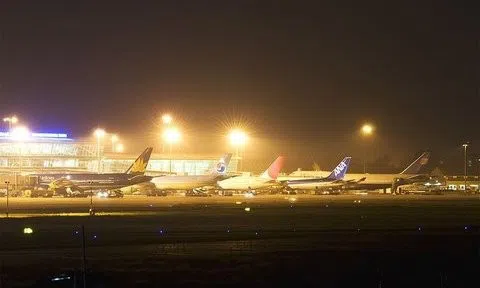 Đề nghị tăng chuyến xe buýt, taxi chở người dân bay đêm dịp Tết