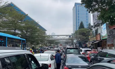 Công bố danh sách hàng chục trung tâm đăng kiểm tạm dừng hoạt động