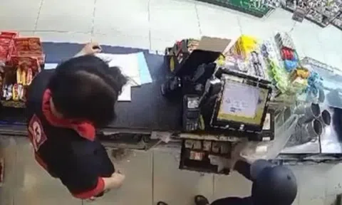 Bắt giam kẻ cầm dao đi cướp tài sản tại 4 cửa hàng tiện lợi trong một đêm