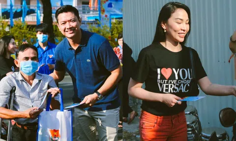 Hồ Đức Vĩnh, Quỳnh Thư trao quà tết cho người khuyết tật