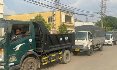 Bốn đơn vị đăng kiểm hoạt động lại: Vẫn ùn ứ!