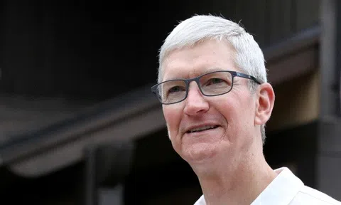 Apple giảm 40% lương thưởng của Tim Cook