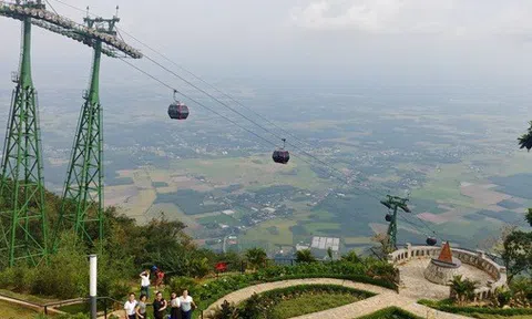 Dừng 3 dự án đô thị, du lịch nghỉ dưỡng ở núi Bà Đen