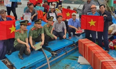 Gần 15.000 ngư dân Bình Định đón Tết trên biển