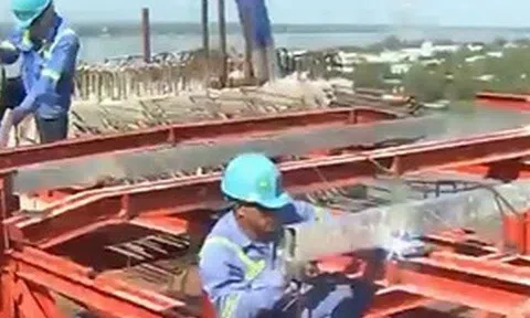 Thi công cầu Mỹ Thuận 2 xuyên Tết