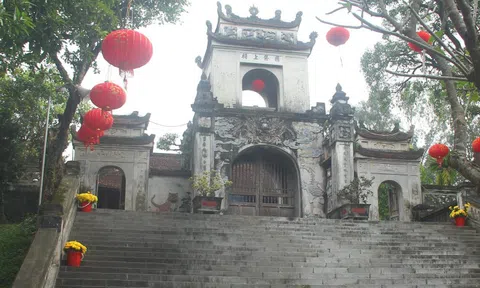 Chuyện kỳ bí về chim hạc bay về núi Mộ Dạ