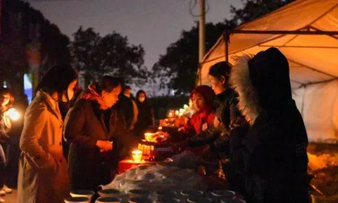 Độc đáo phiên chợ Âm Phủ nổi tiếng ở xứ Kinh Bắc