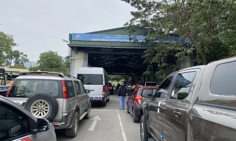 Thủ tướng Phạm Minh Chính: Không để xảy ra ùn tắc tại các trung tâm đăng kiểm