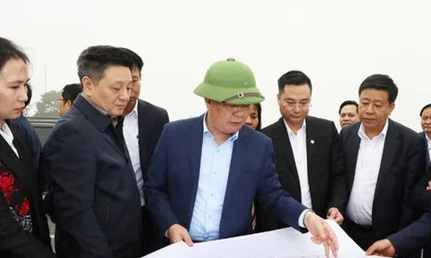 Bí thư Hà Nội kiểm tra thực địa dự án Vành đai 4 qua quận Hà Đông