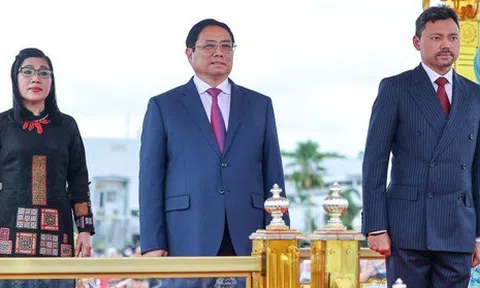 Lễ đón chính thức Thủ tướng Phạm Minh Chính và Phu nhân thăm Brunei