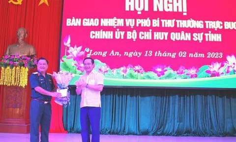 Bổ nhiệm tân Phó Chính ủy Quân khu 7