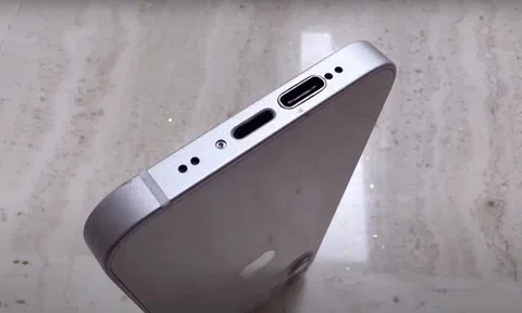 YouTuber tự chế iPhone có cả cổng USB-C lẫn Lightning