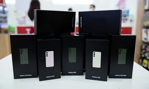 Đại lý sẽ bị phạt tiền nếu kích hoạt Galaxy S23 series sớm