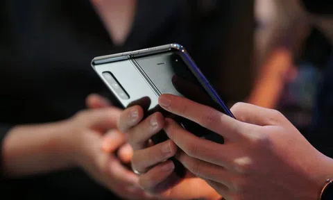 Độc lạ Samsung: Từng có giá 50 triệu, smartphone này mất 99% giá trị khi thu cũ đổi mới