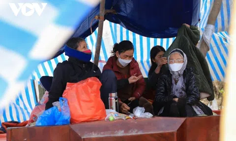 Dân chặn bãi rác Xuân Sơn: Hà Nội "làm tất cả có thể" để tháo gỡ vướng mắc