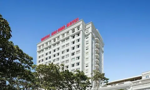 Công an Quảng Ninh phá sới bạc trăm tỉ trong khách sạn