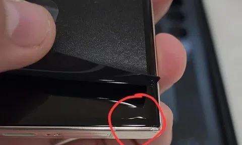 Samsung phủ nhận lỗi màn hình trên S23 Ultra