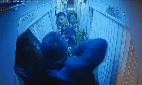 Cô gái trong vụ tài xế bị đánh vì không cho khách nữ đi vệ sinh nói gì?