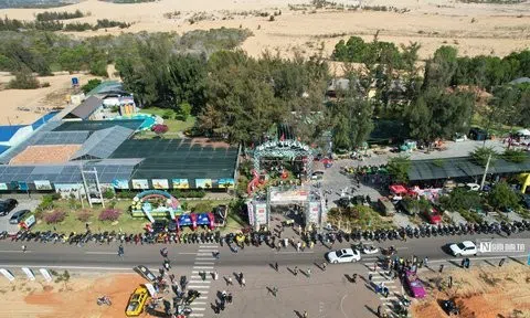 Lễ hội mô tô với hàng ngàn xe tại Bàu Trắng xác lập kỷ lục Guinness