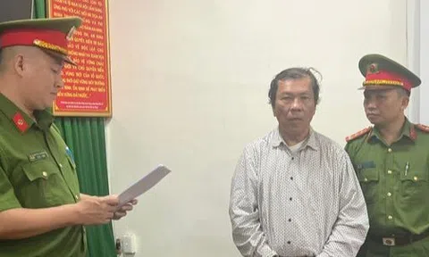 Từ đơn tố giác của bà Nguyễn Phương Hằng, bắt thêm một luật sư