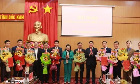 Bắc Kạn luân chuyển, bổ nhiệm hàng loạt cán bộ chủ chốt