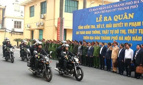 Hà Nội ra quân đòi lại vỉa hè