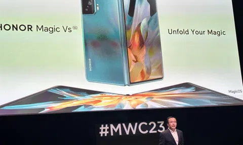 Smartphone màn hình gập đổ bộ MWC 2023