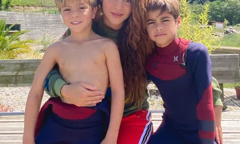 Shakira: 'Tôi mạnh mẽ hơn sau chia tay'