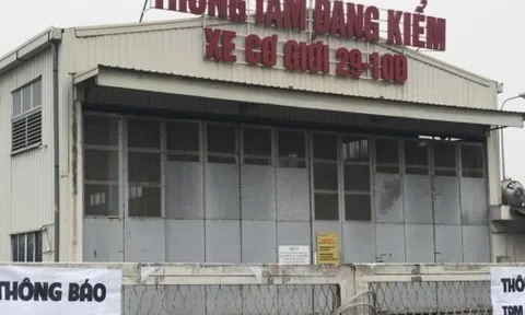 Hà Nội tái diễn cảnh xếp hàng chờ đăng kiểm trong đêm