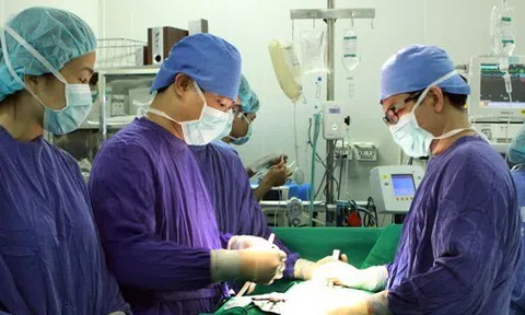 Mua sắm thuốc, vật tư y tế khó khăn: Đã gỡ được nút thắt về giá