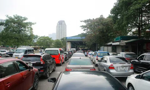 Cả Hà Nội chỉ còn 7 trung tâm đăng kiểm hoạt động, người dân nên chủ động sang tỉnh lân cận để đăng kiểm