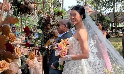 Tăng Thanh Hà làm phù dâu cho Kathy Uyên